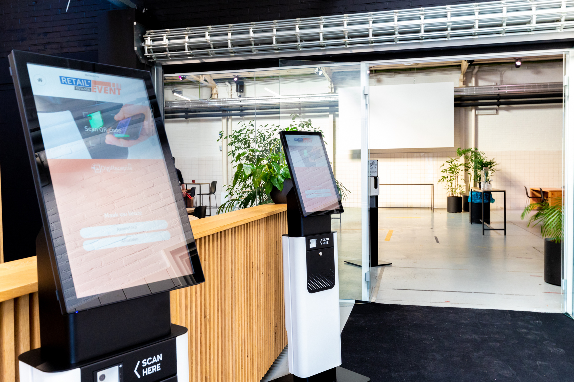 BLUE FIRE Compact i en reception